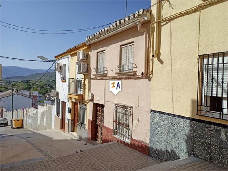 Gezinswoning Te koop in Baena, Córdoba