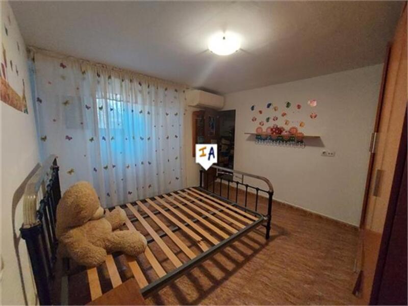 4 Schlafzimmer Stadthaus zu verkaufen