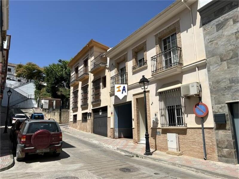 Townhouse for sale in Priego de Cordoba, Córdoba