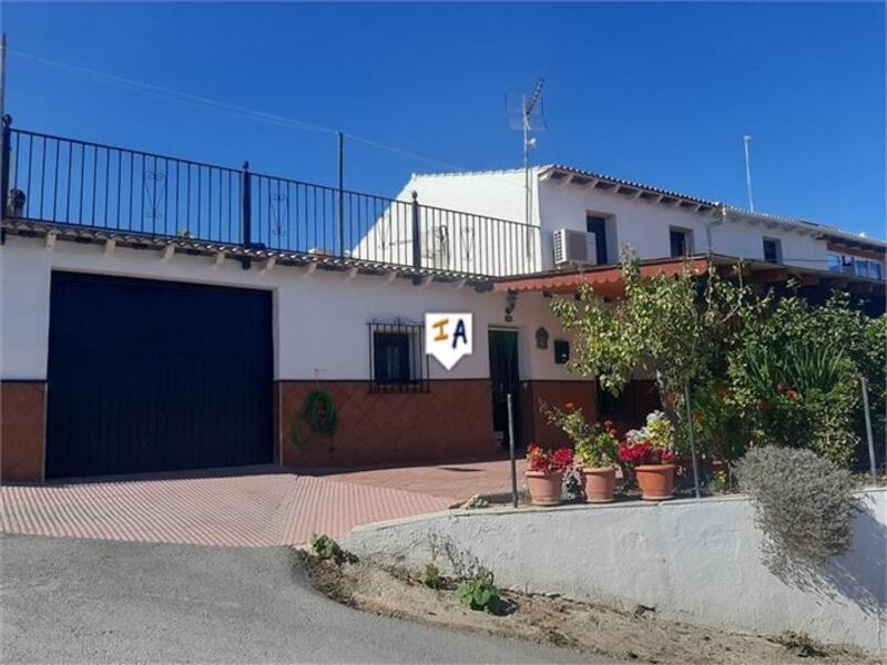 Townhouse for sale in Castillo de Locubin, Jaén