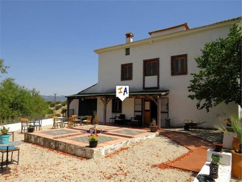 Country House for sale in Martos, Jaén