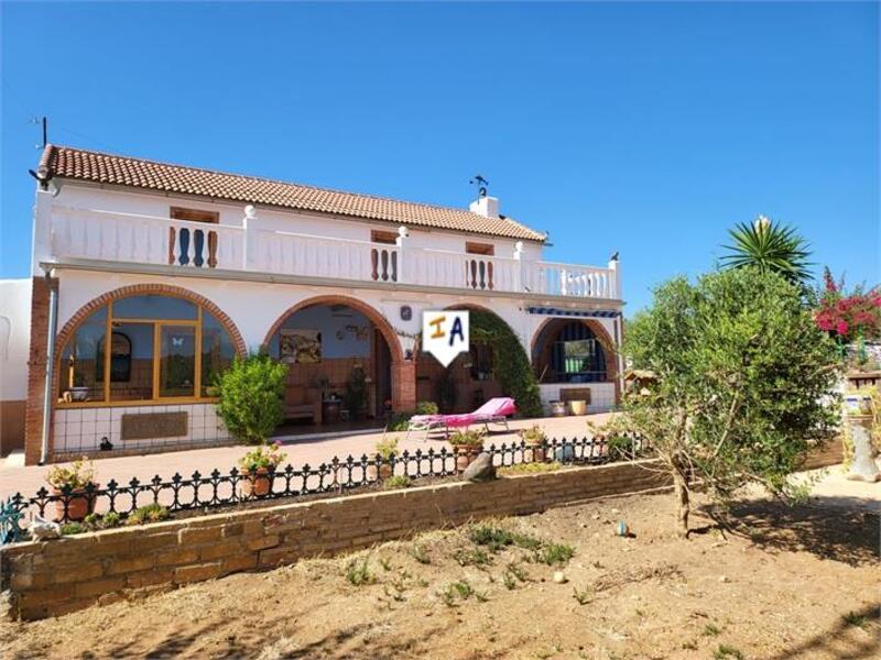 Villa till salu i Puente Genil, Córdoba