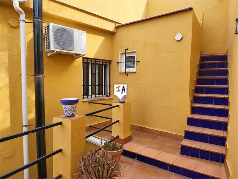 3 bedroom Townhouse for sale