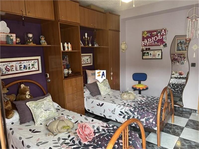 3 Schlafzimmer Stadthaus zu verkaufen