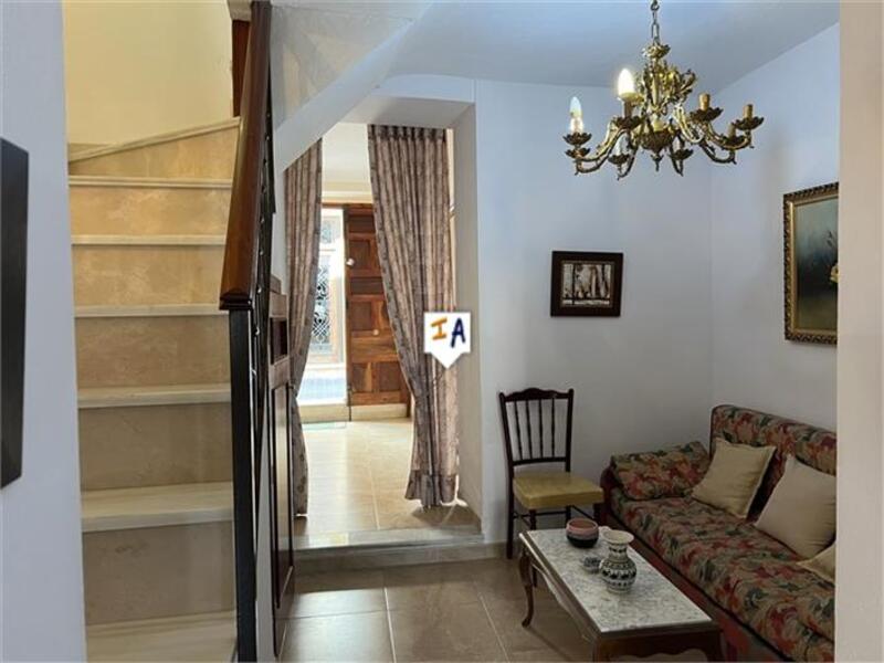 4 bedroom Townhouse for sale