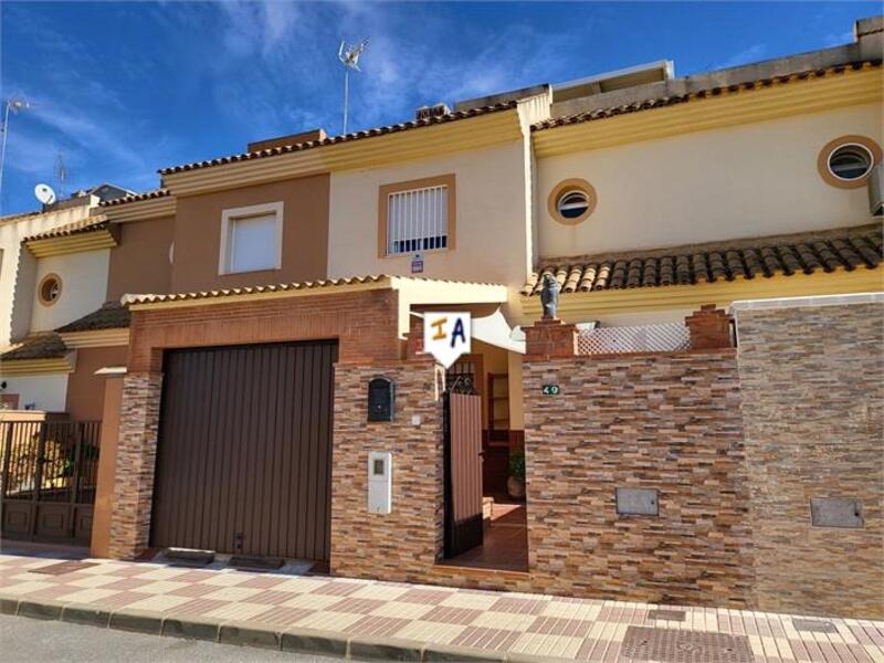 Townhouse for sale in Fuente Piedra, Málaga