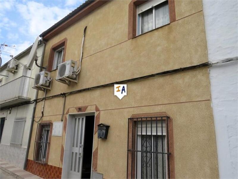 3 bedroom Townhouse for sale