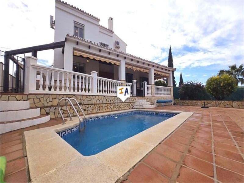 Villa till salu i Alcaucin, Málaga