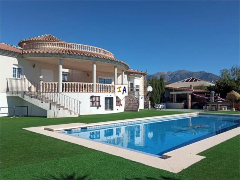Villa en venta en Periana, Málaga