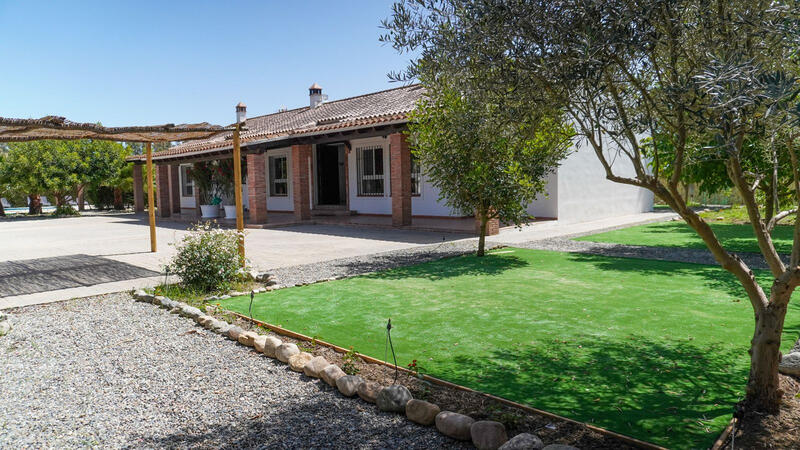 6 Cuarto Villa en venta