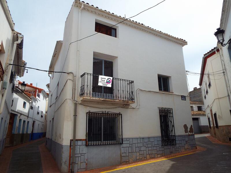 Stadthaus zu verkaufen in Teresa de Cofrentes, Valencia