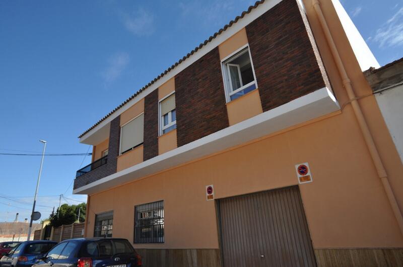 Byhus til salg i Monóvar, Alicante