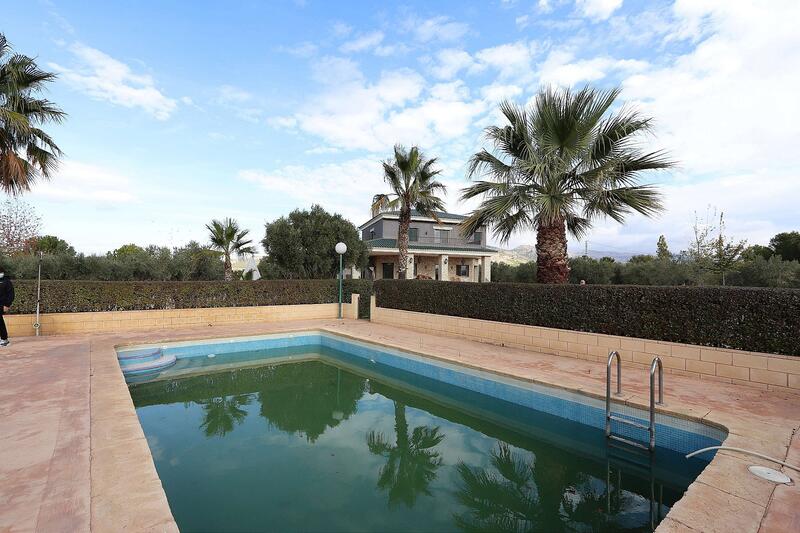 Villa til salg i Sax, Alicante