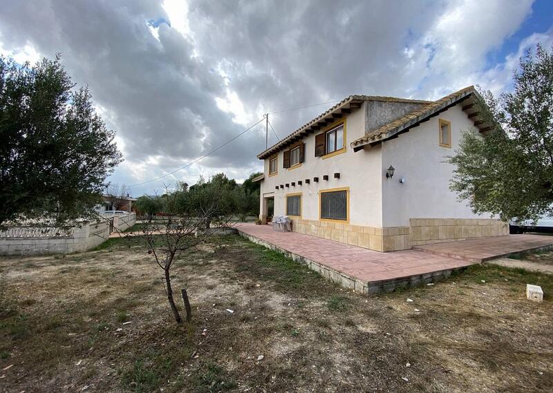 4 Cuarto Villa en venta