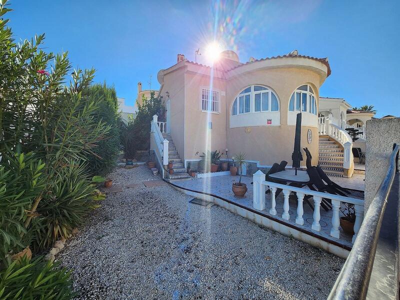 Villa for sale in Rojales, Alicante