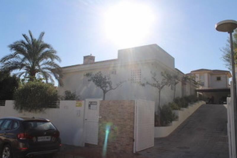 Villa for sale in Fortuna, Murcia