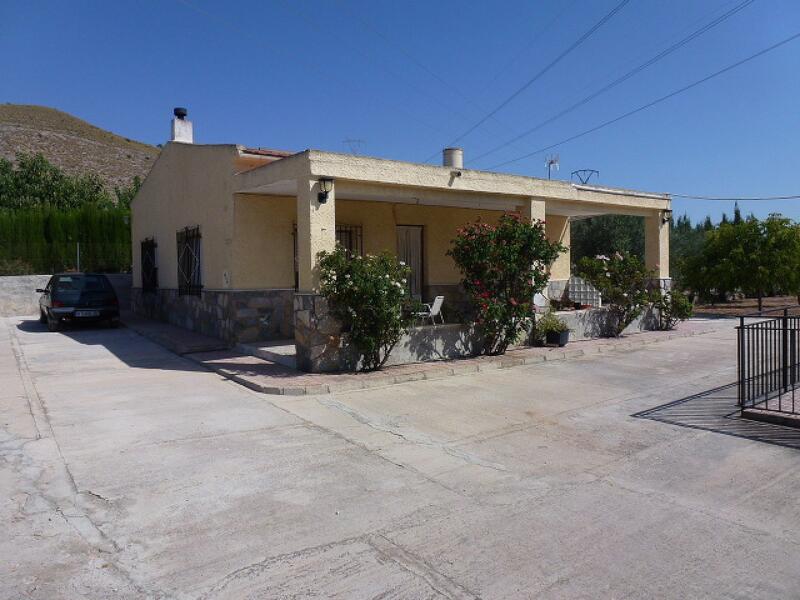 Villa for sale in Hondon de las Nieves, Alicante