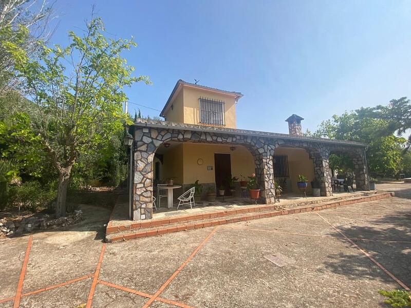 Villa for sale in Muro de Alcoy, Alicante