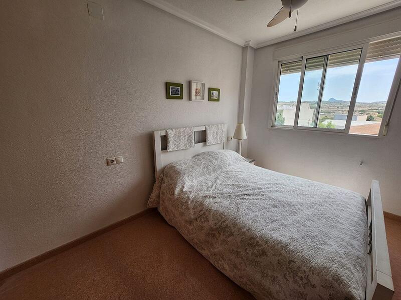 3 Schlafzimmer Stadthaus zu verkaufen