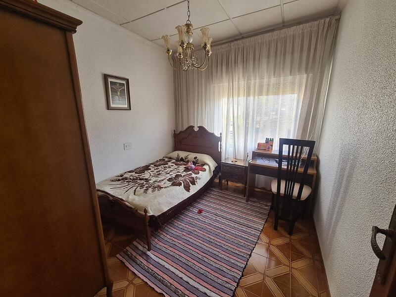 6 Cuarto Adosado en venta