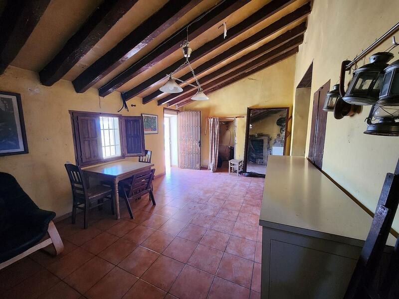 5 bedroom Country House for sale