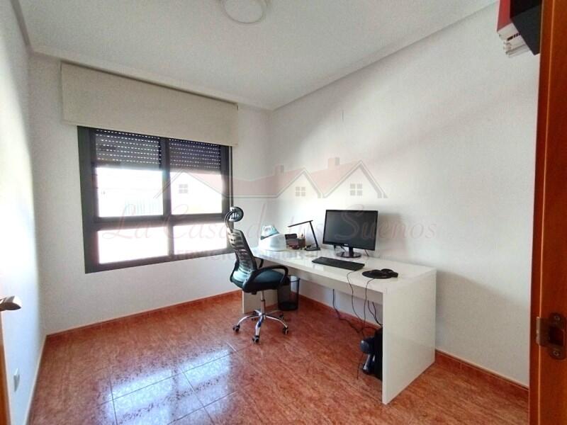 3 bedroom Apartment for sale