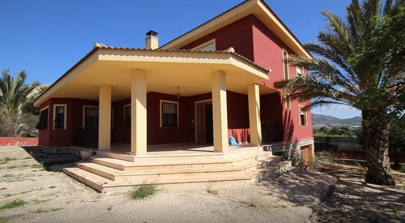 Villa for sale in Salinas, Alicante