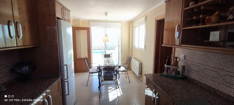 4 Cuarto Villa en venta