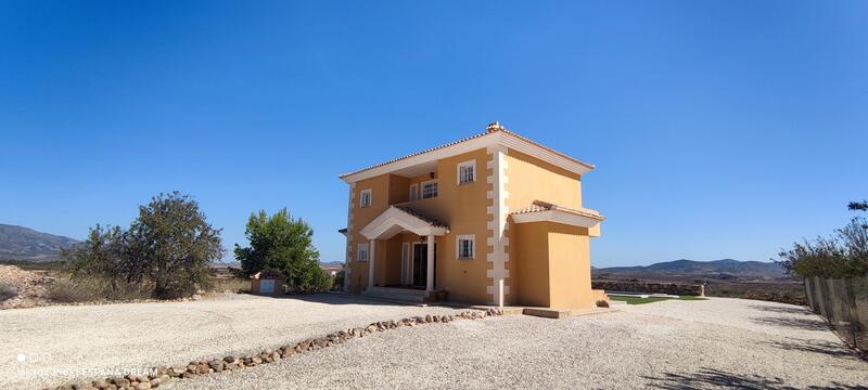 4 Cuarto Villa en venta