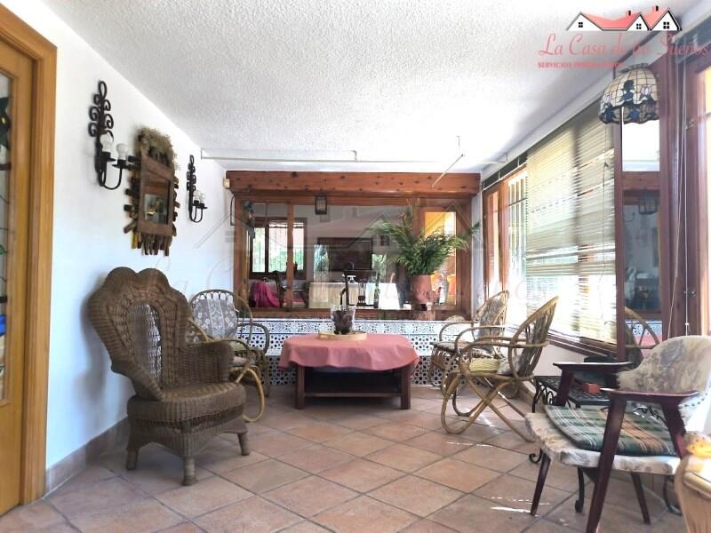 6 chambre Villa à vendre