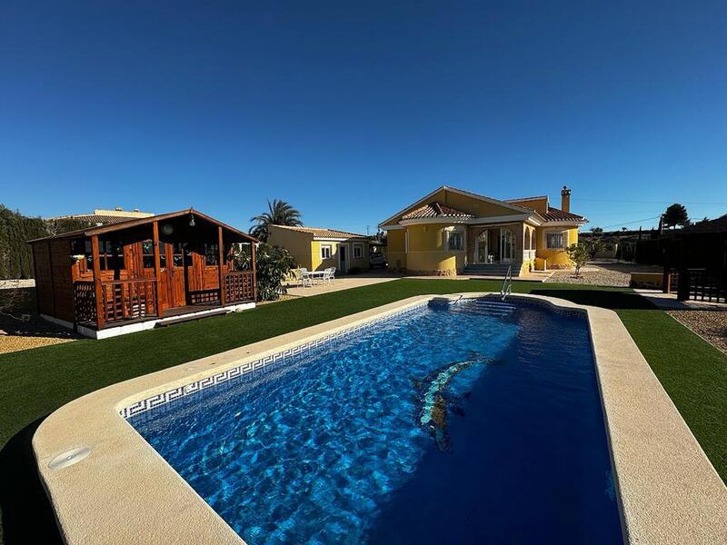 Villa for sale in Fortuna, Murcia