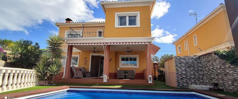 Villa for sale in Aspe, Alicante