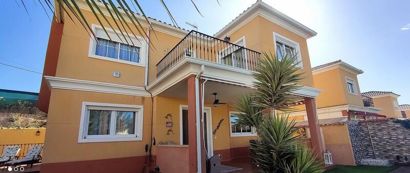 3 bedroom Villa for sale