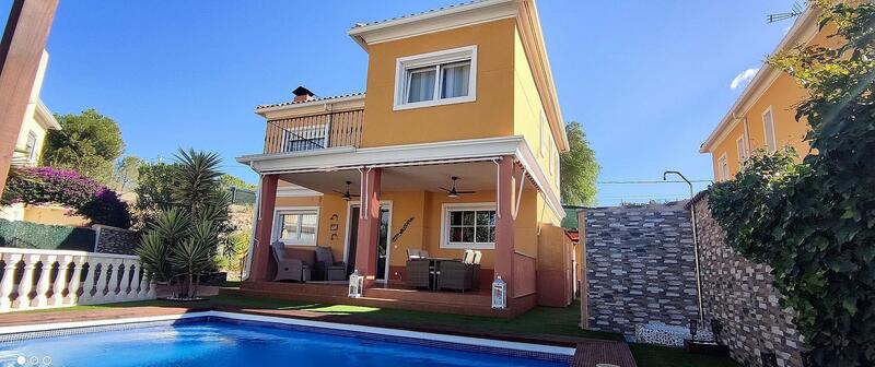 3 bedroom Villa for sale