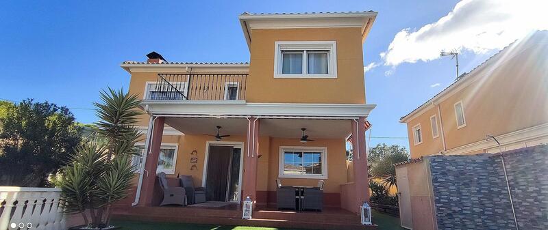 3 bedroom Villa for sale