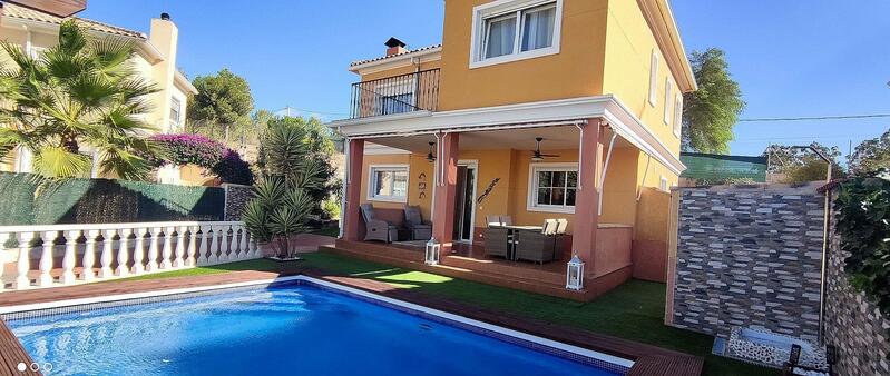 3 bedroom Villa for sale