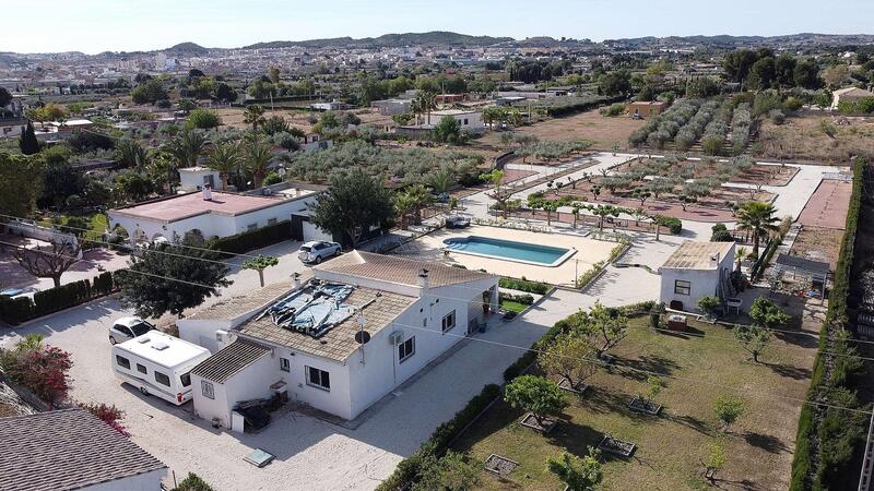 3 Cuarto Villa en venta