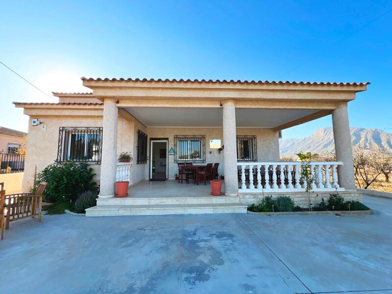 Villa til salgs i Hondon de los Frailes, Alicante