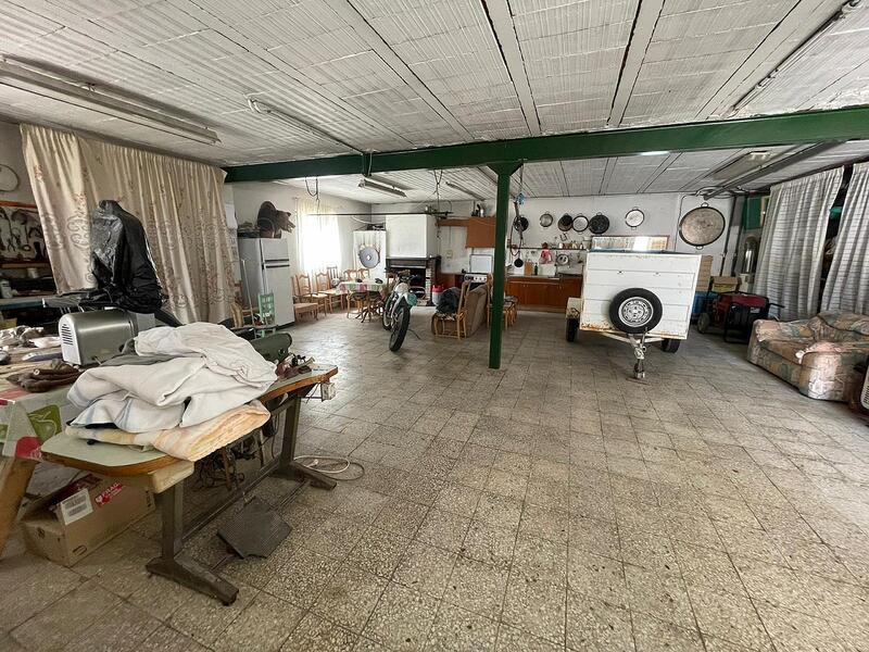 5 slaapkamer Gezinswoning Te koop