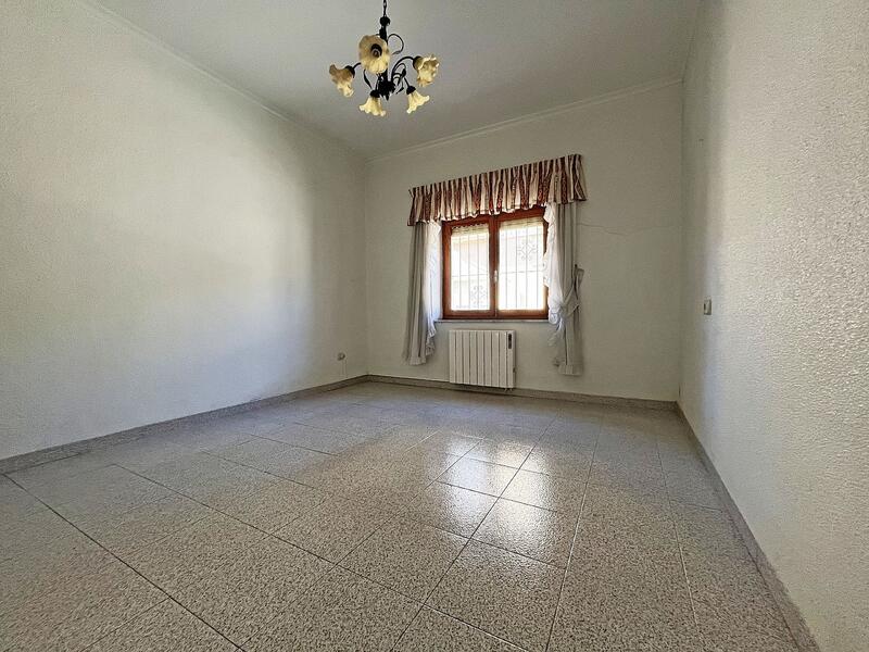 3 bedroom Townhouse for sale