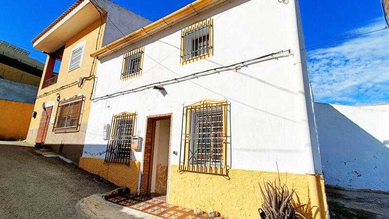 Townhouse for sale in Macisvenda, Murcia