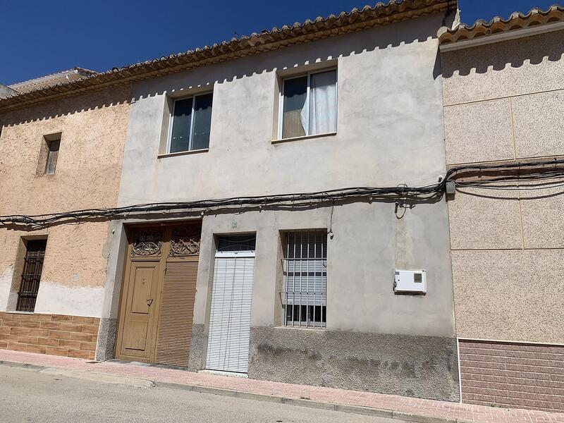 Gezinswoning Te koop in Caudete, Albacete