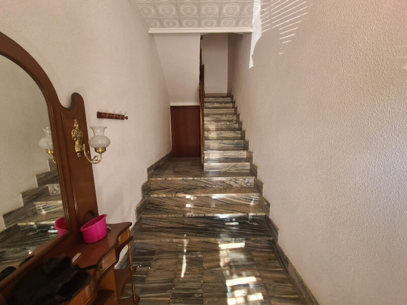 6 Cuarto Adosado en venta