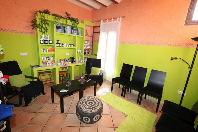 10 Cuarto Local Comercial en venta