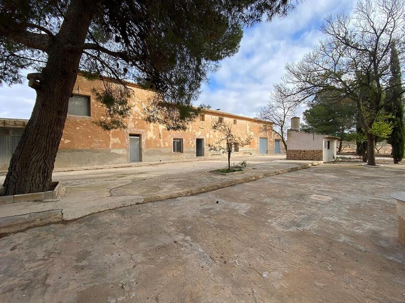 Casa de Campo en venta en Pinoso, Alicante