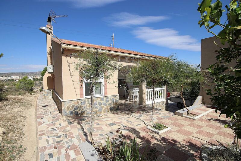 Landhaus zu verkaufen in Monóvar, Alicante