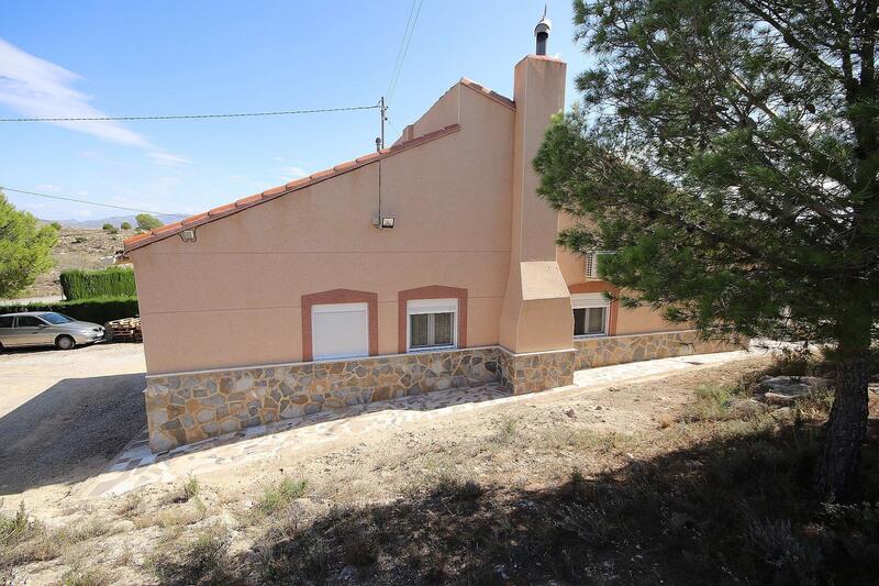 3 bedroom Country House for sale