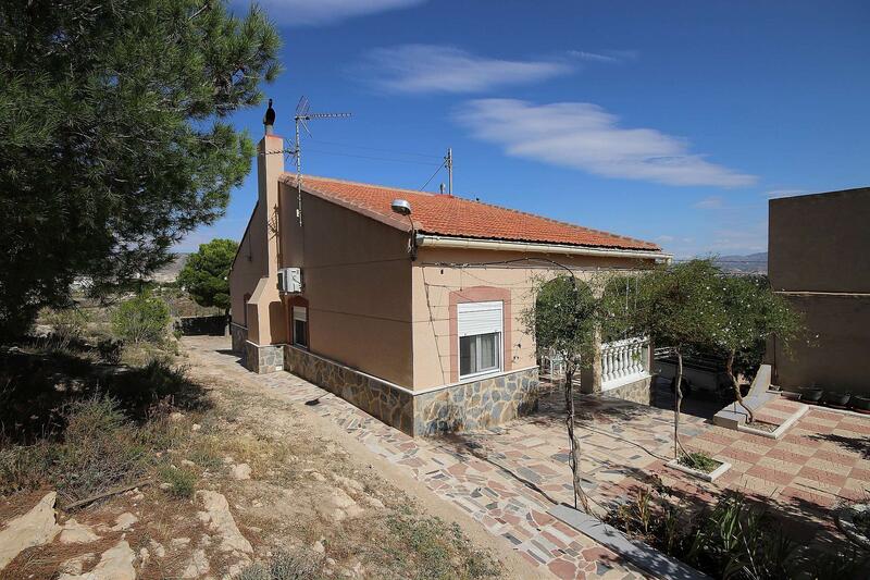 3 bedroom Country House for sale