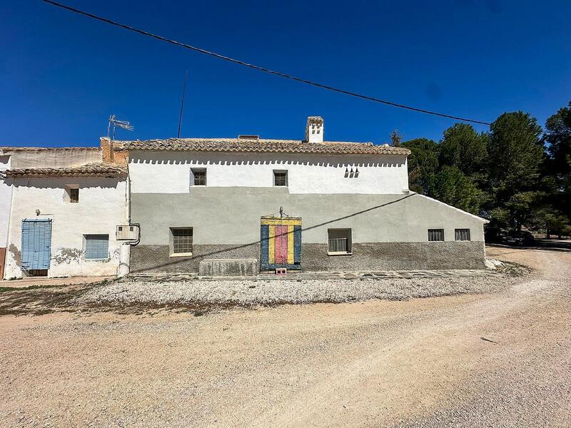 Country House for sale in Yecla, Murcia