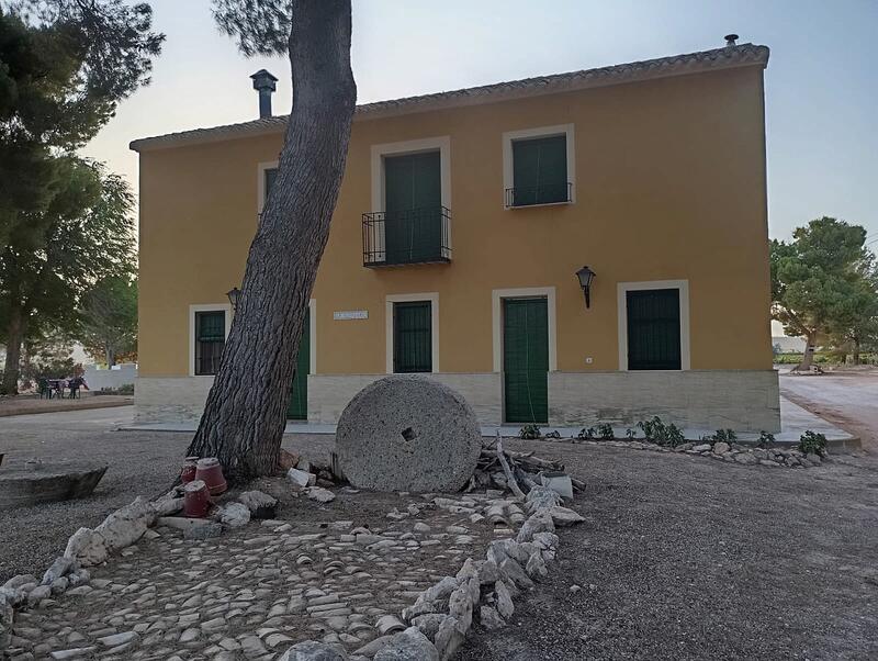 Landhaus zu verkaufen in Yecla, Murcia